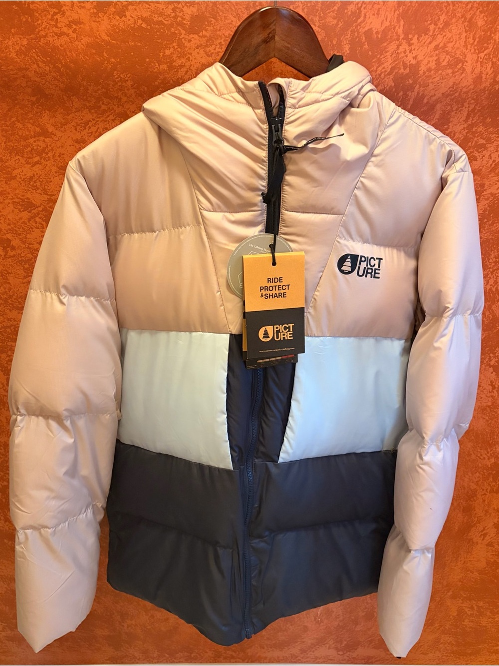 Picture Organic Skarary Jacket, NWT. Women’s Medium. Shadow Gray, Blue.
